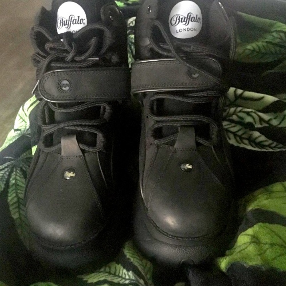 Buffalo London Classic Highs !!